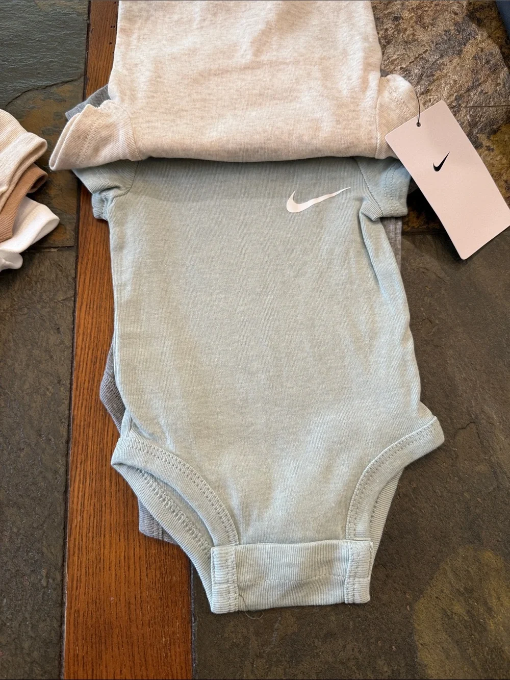 Nike Baby Short-Sleeve One-Piece Bodysuits White & Heather Beige 2 set of 3pack